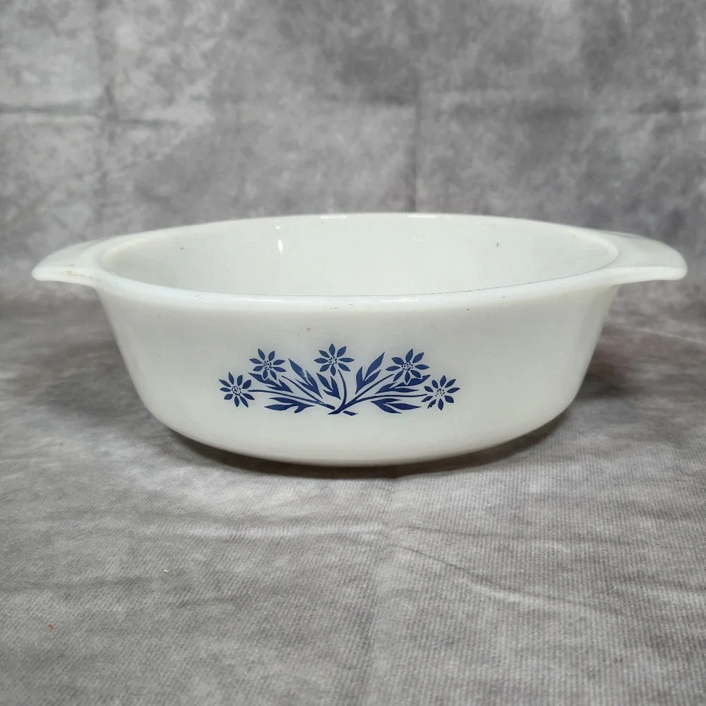 VTG Anchor Hocking‎ Fire King #436 1 Quart Blue Cornflower Casserole Dish